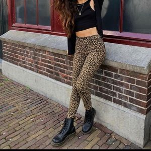 Levi’s 720 Skinny Leopard Print Pants